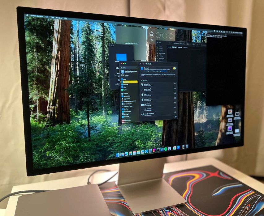 Apple Studio Display Tilt-adjustable stand (Standard glass)