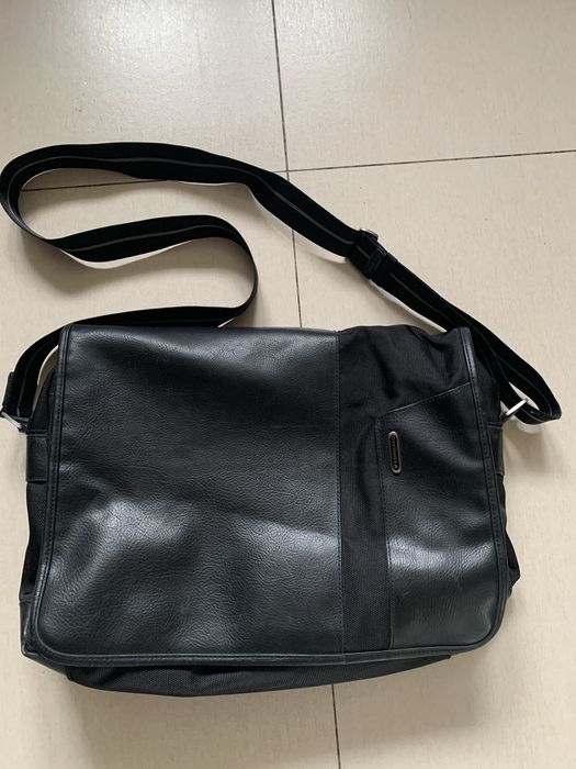 Czarna torba na laptopa Roncato