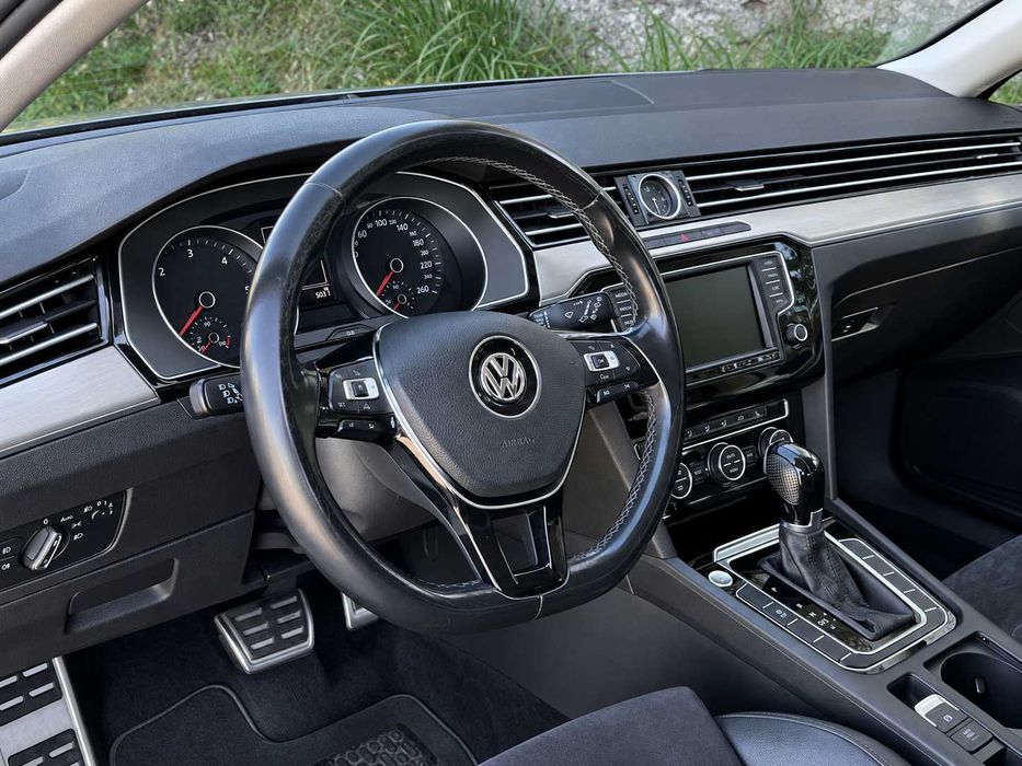VW Passat Variant 2.0 TDI DSG Sport Nacional