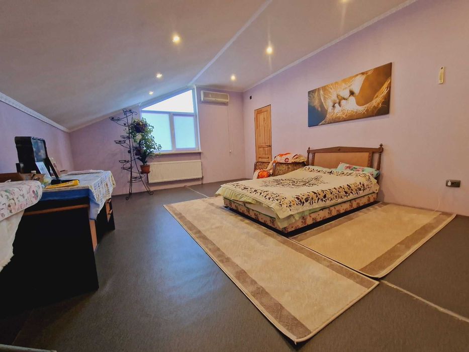 Продам два дома на одном участке Березановка