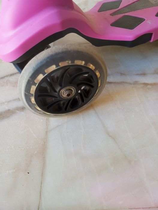 Trotinete criança 3 rodas cor Rosa Berg
