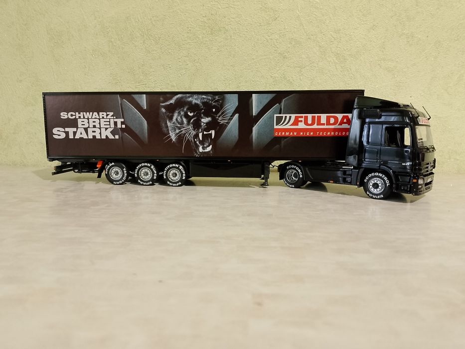 Minichamps actros