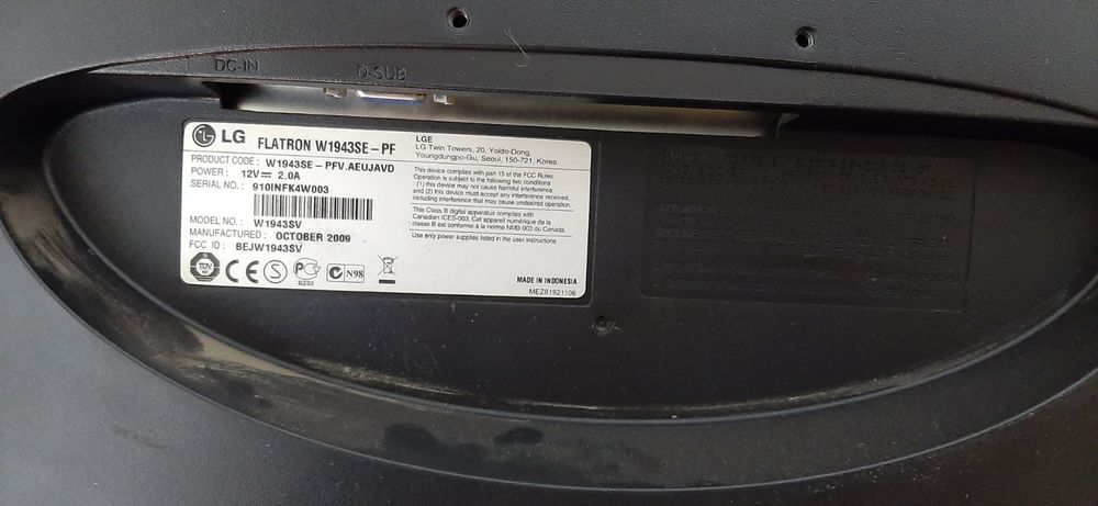 Монитор 19 LG Flatron W1943SE-PF под ремонт или на запчасти