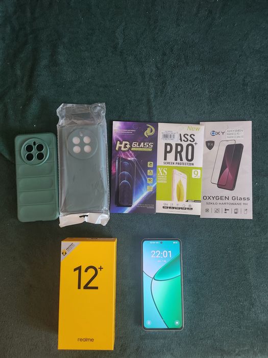 Telefon realmy 12+