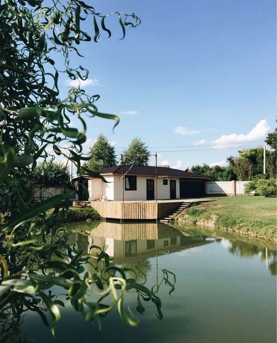 201/1 Будинок для свят з бассейном та лазнею