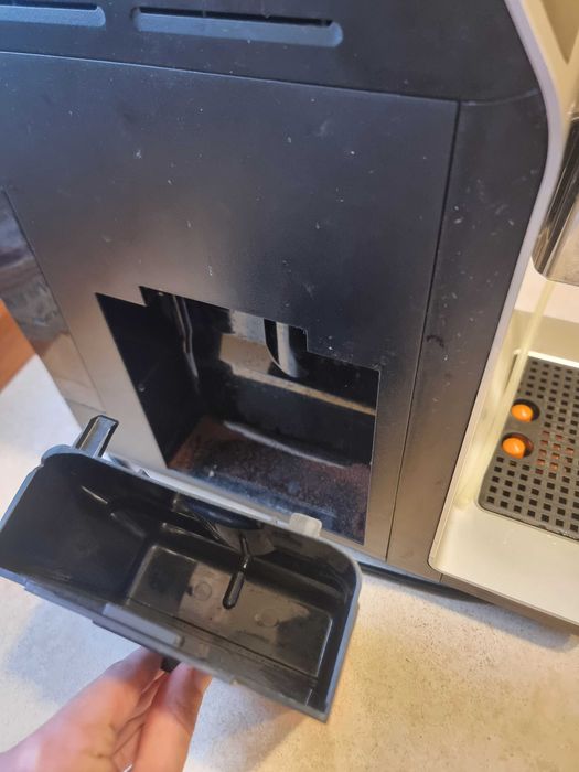 Кавомашина кофеварка Krups модель EA EA89 Made in France