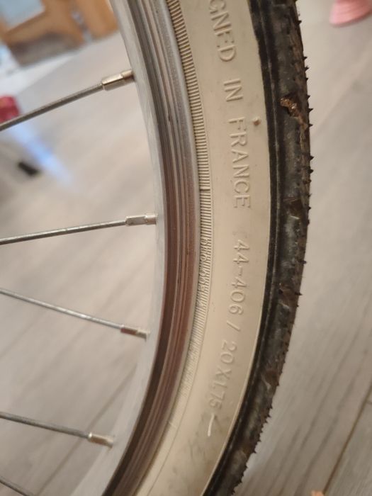 Bicicleta Menina, com muito pouco uso