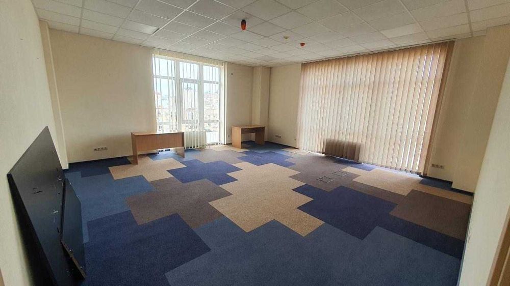 Оренда офісу БЦ Максим