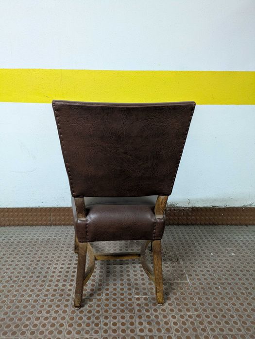 Cadeiras de Sala em Pele