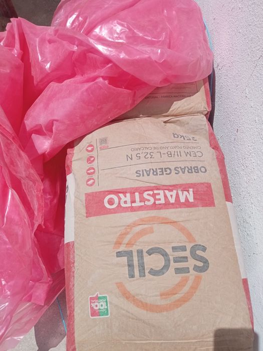 Vendo 6 sacos de cimento