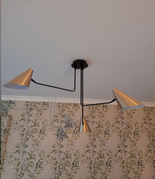 Candeeiro tecto dourado