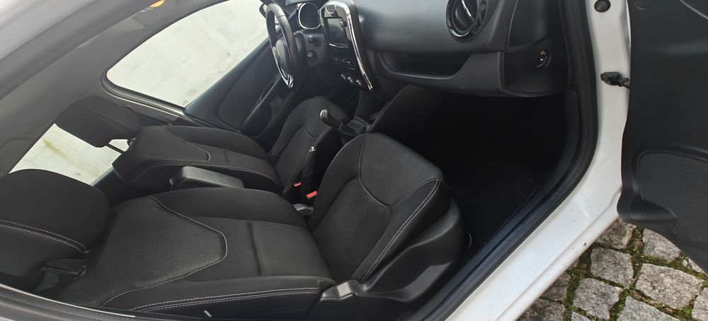 Renault Clio Sport Tourer 1.5dci