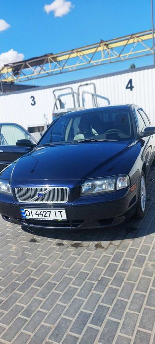 Volvo S80 2,4 дизель АВТОМАТ  2005 год (на коже)