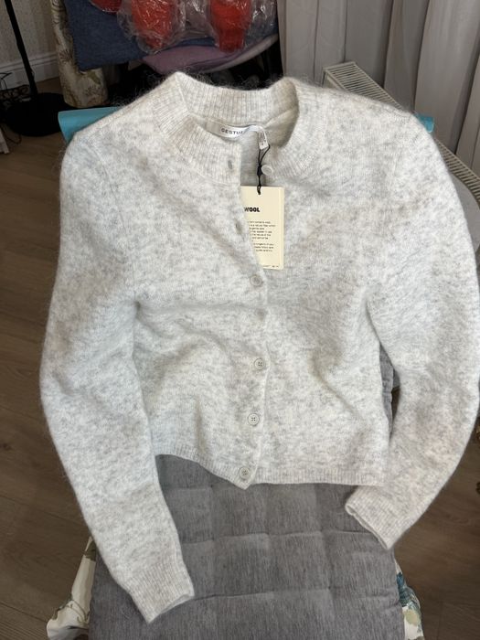 Новий кардиган Gestuz