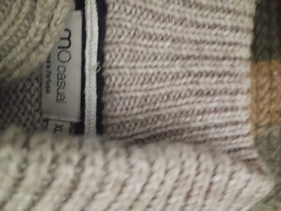 Camisola de lã beje