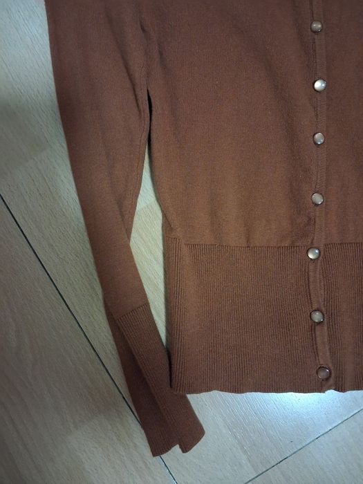 Sweter  damski brązowy