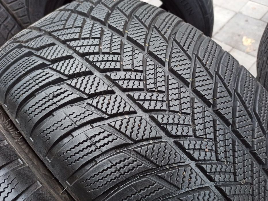 Зимняя резина 285/45 R21 Bridgestone Blizzak LM001 Run Flat
