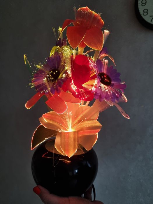 Світильник настільний.