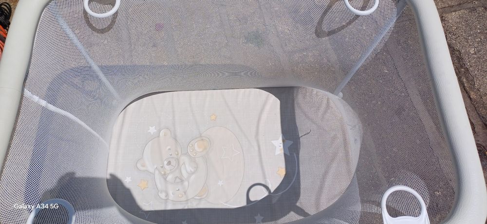 Parque de bebé mais cadeira