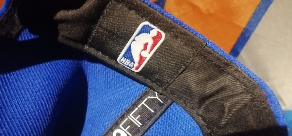 Czapka z daszkiem New Era Detroit Pistons NBA