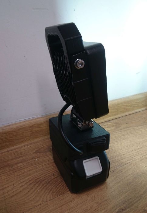 Lampa robocza przenośna halogen LED Makita 18V