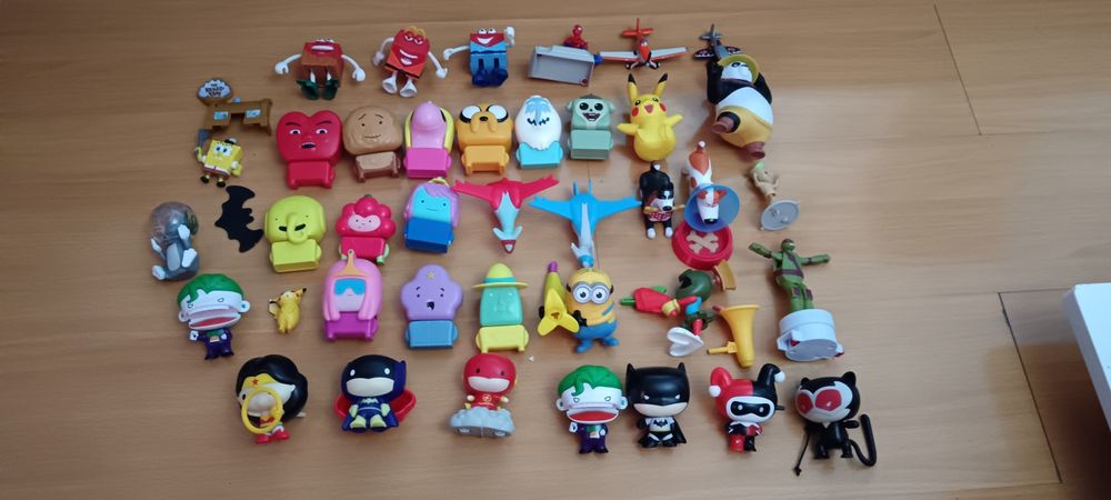 Bonecos variados (40 unidades)