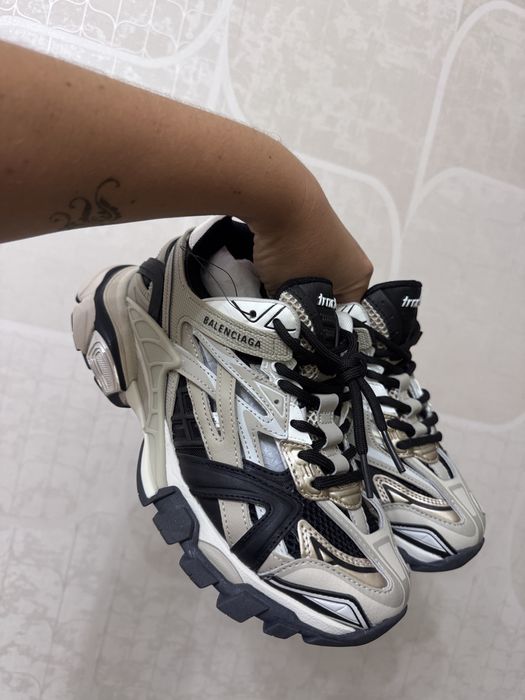 Balenciaga Track 2  Beige/Black 37р