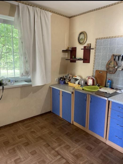 Продам будинок біля траси з великою ділянкою та лісо