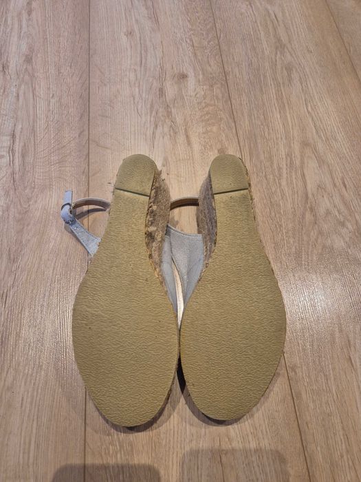 Srebrne espadryle na lato
