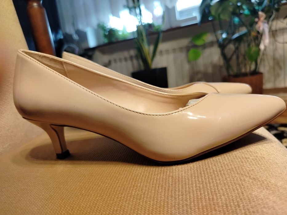 Piękne buty na obcasie