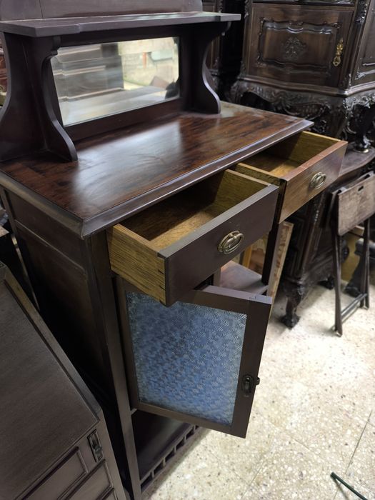 Móvel de entrada / apoio (antigo)