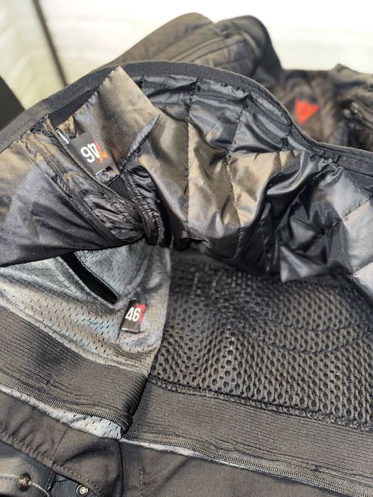 Casaco de mota Dainese Avro 5