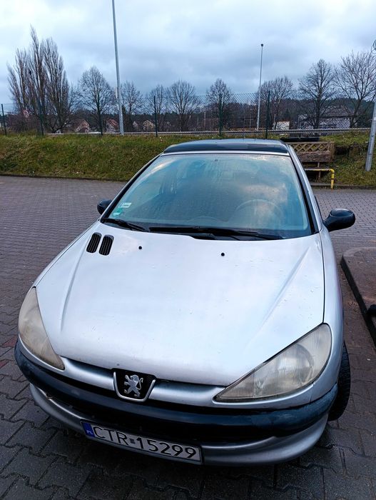 Peugeot 206, rok 2001