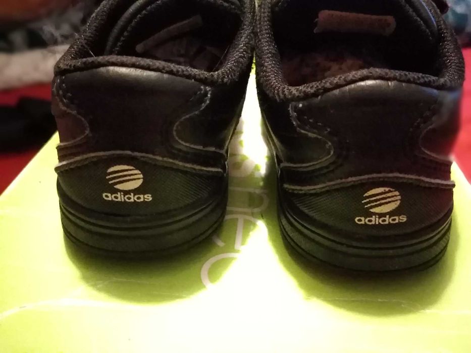 Sapatilhas Adidas 21
