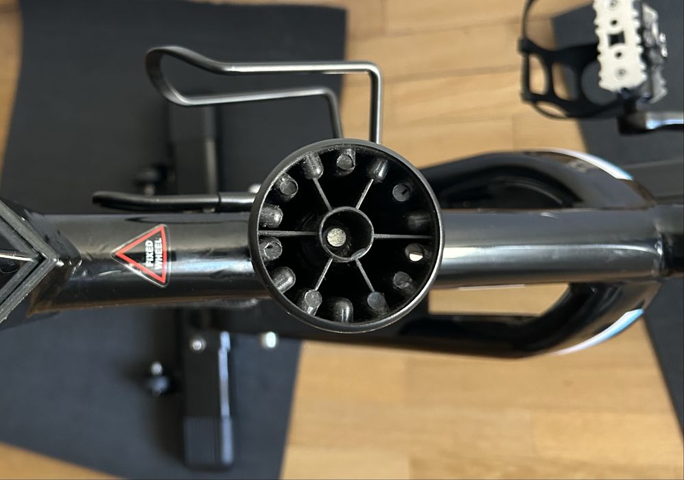Bicicleta estática/spinning BH ZS600