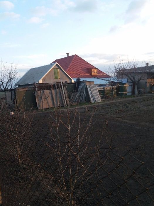 Продам ДОМ- рядом море