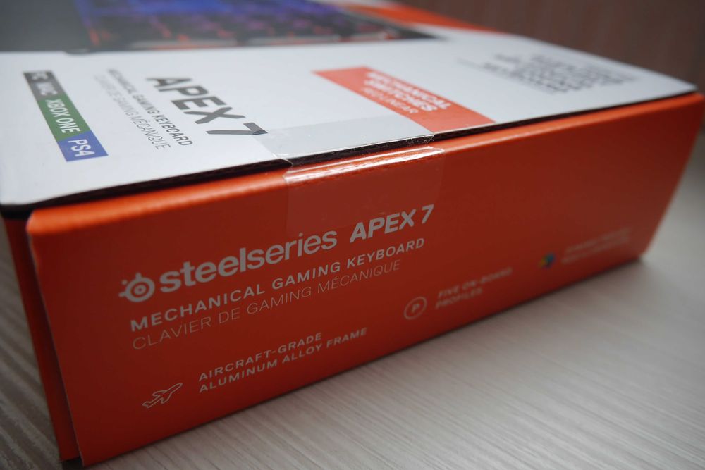 SteelSeries Apex 7 Red
