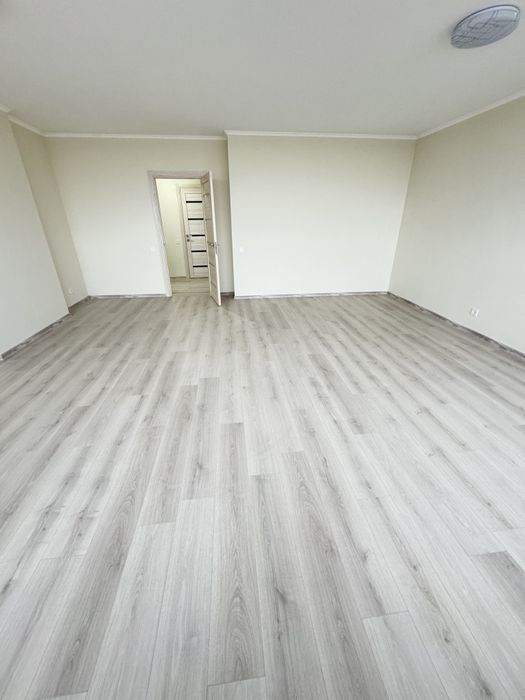 Квартира з ВЕЛИКОЮ площею! РЕАЛЬНА ціна! Без комісії!