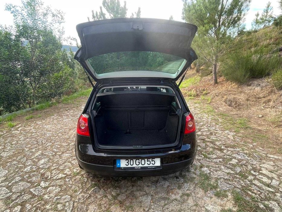 VW Golf V 1.9 TDI BlueMotion 3P | 1.9 TDI | Económico e Raro