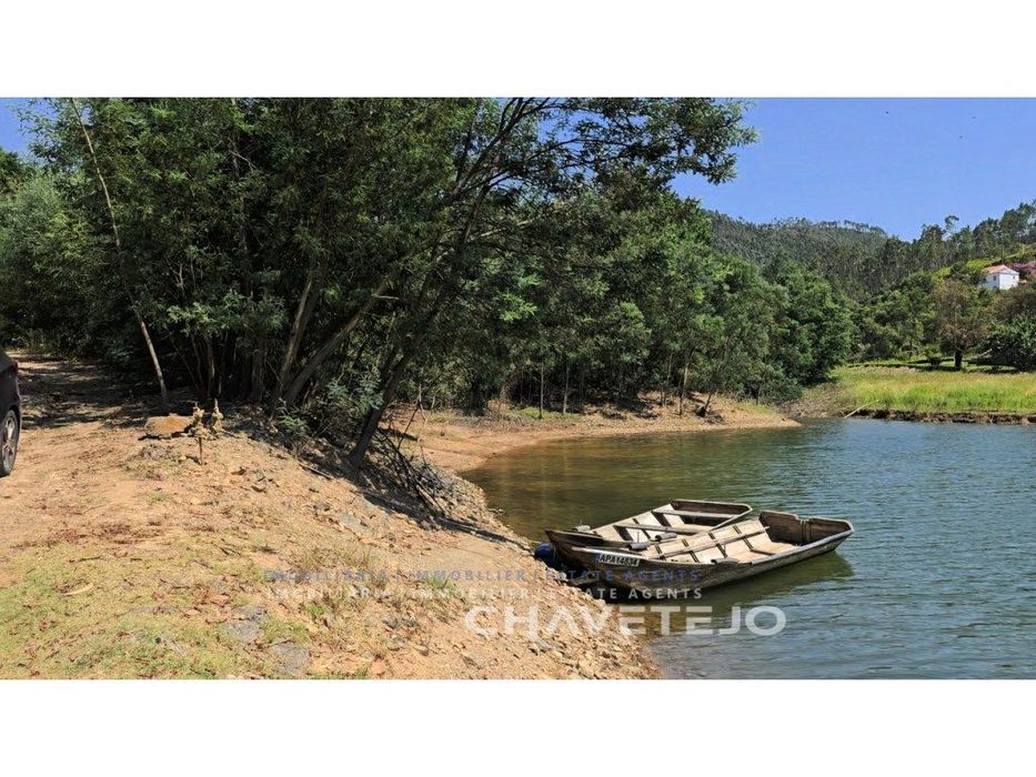 Refúgio Rural Renovado com Ribeira e Terreno a dois minutos do rio ...