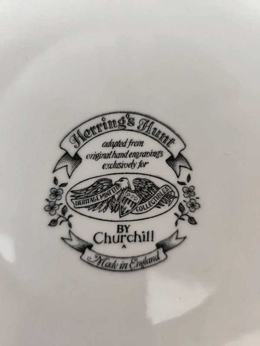 Prato porcelana alusivo à caça