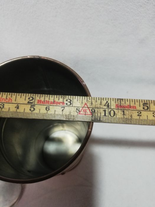 Nr. 13. Pojemnik miedziany z napisem spagetti