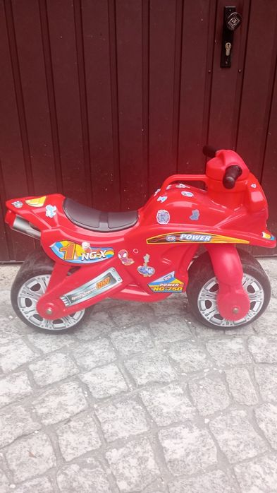 Motor biegowy jeździk kolor czerwony