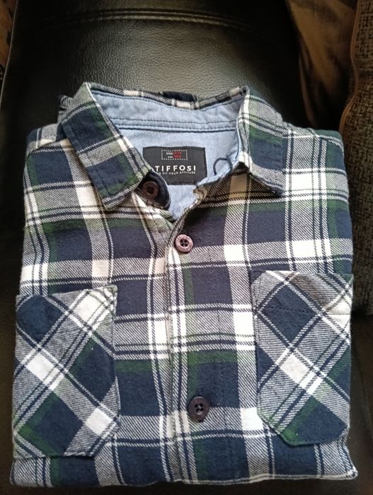 Camisa ao xadrez para rapaz