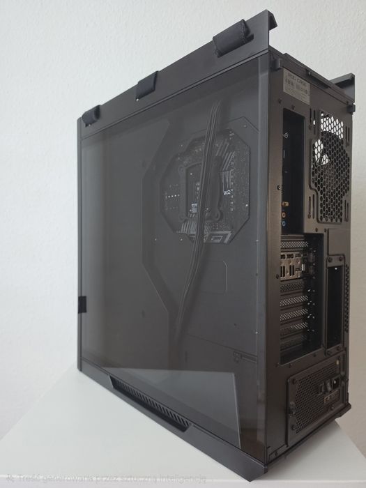 Komputer Asus Rog Strix Intel i5 13600KF RTX 4070TI Super