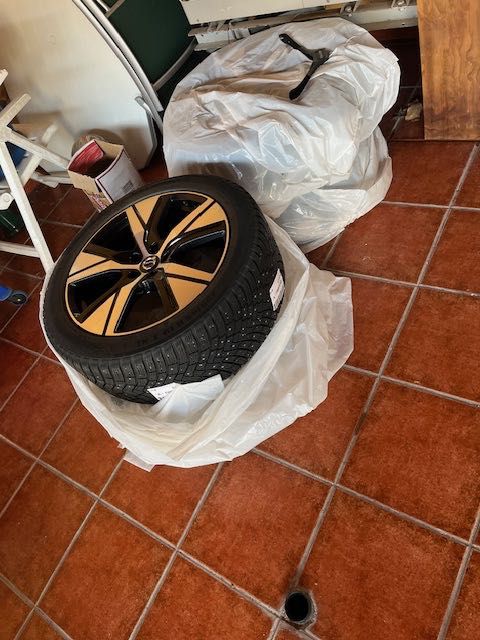 Jantes + Pneus especiais p/ Volvo XC40 - Como novo
