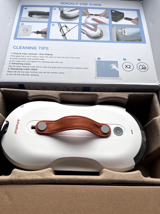 Nowoczesnym robot czyszczący AlfaBot X7 Pro