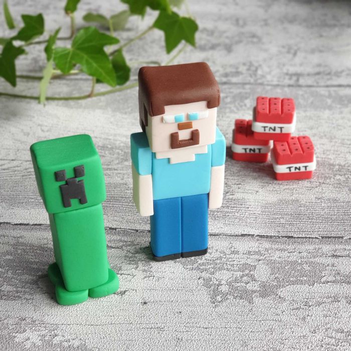 Minecraft topper na tort – figurki z masy cukrowej - zestaw