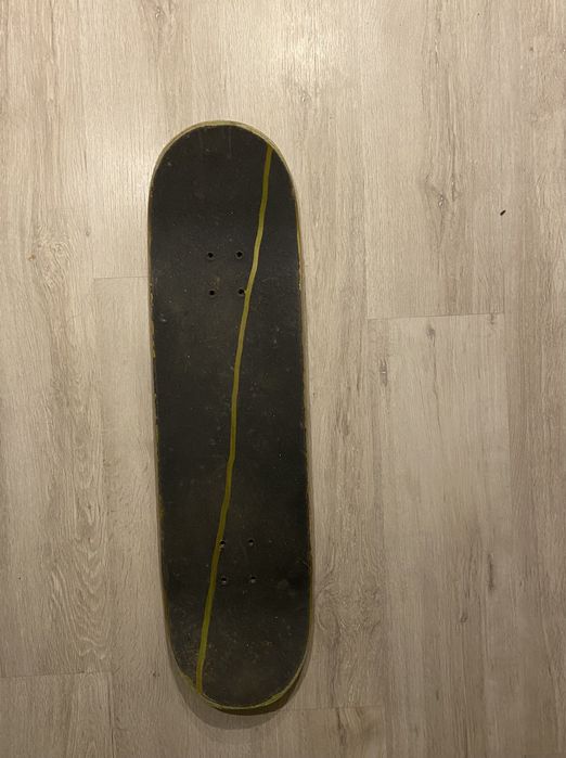 Skate  pouco usado +tábua  extra