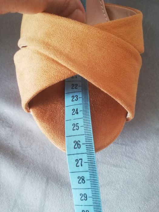 Wyprzedaż! Sandały damskie 40